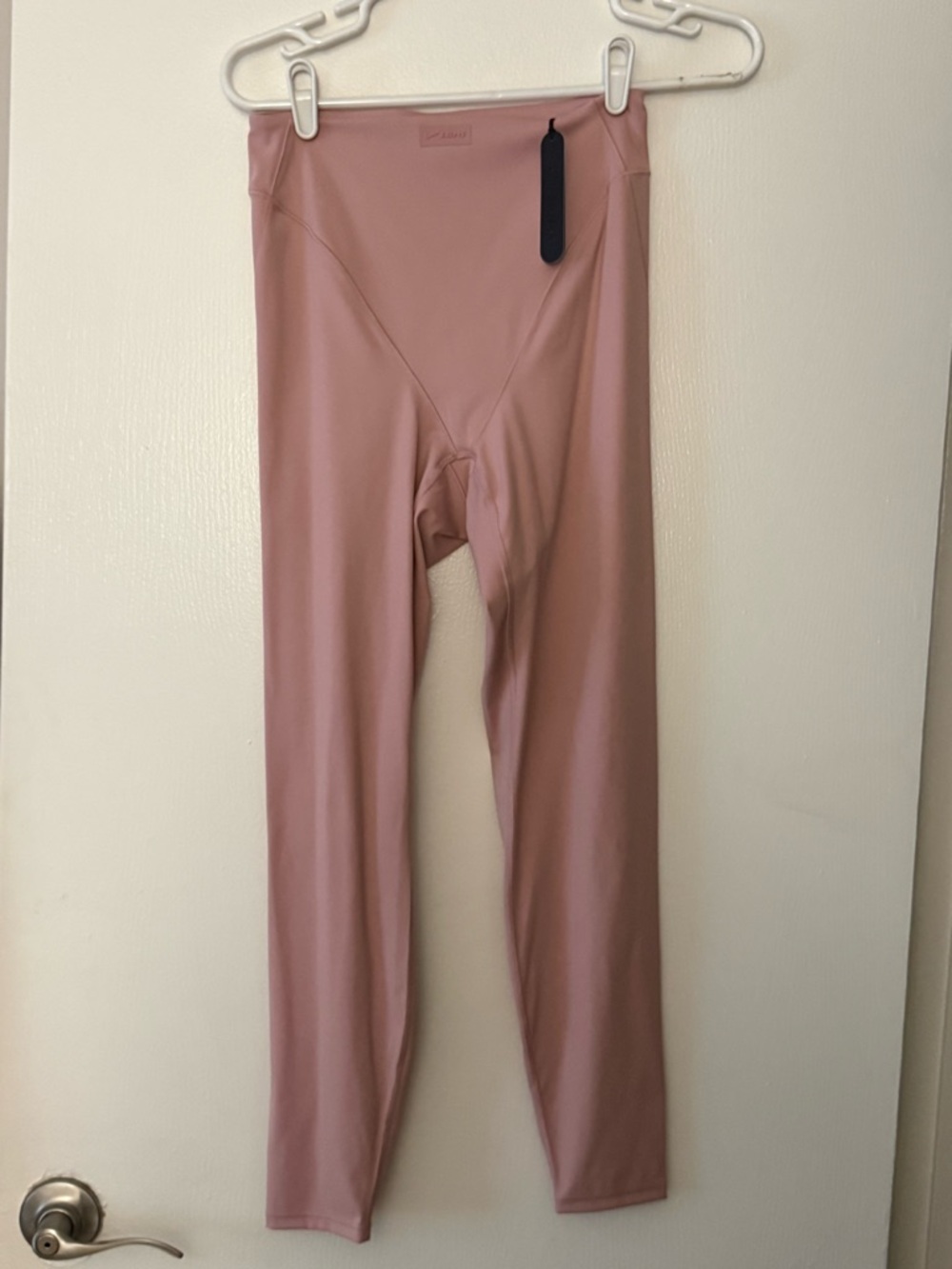 NikexSKIMS Pink Himalayan Athletic Leggings
